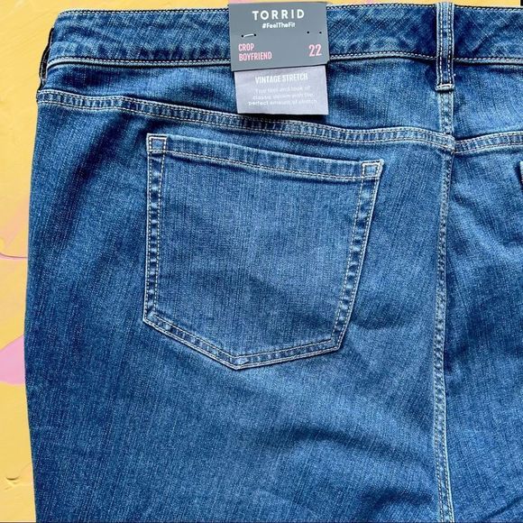 Torrid Medium Wash Eco Vintage Stretch Crop Boyfriend Jeans Size 22 NWT - Picture 7 of 14